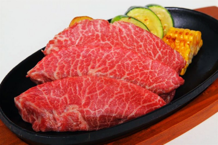 Becerros de Oro: “Wagyu–Kobe” - La carne más cara del mundo - más de 600 euros el kilo -