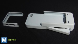 Cómo recargar la batería de su iPhone 5 con la mano