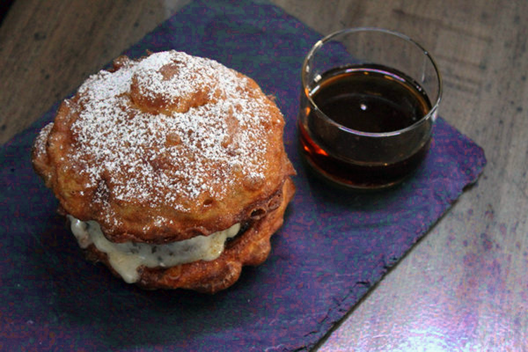 La hamburguesa de Monte Cristo