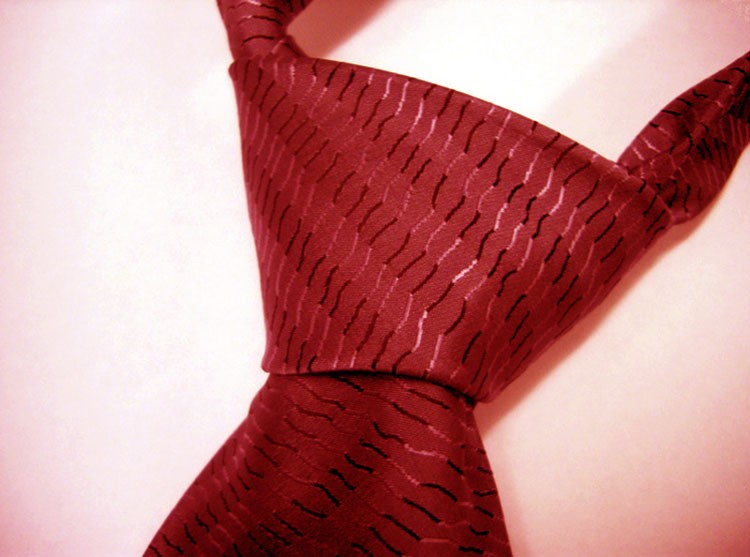 el nudo de la corbata