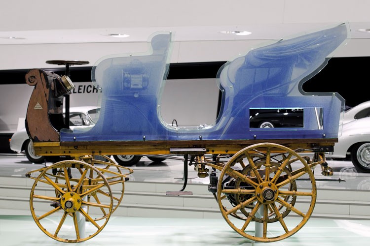 El primer coche eléctrico Porsche P1 de 1898