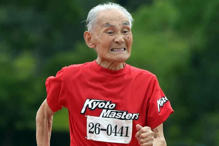 Tiene 103 años y desafía a Usain Bolt