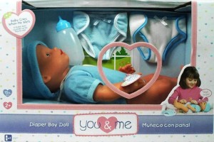 Padres conmocionados por el muñeco equipado con pene