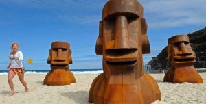 Esculturas en playas de Australia