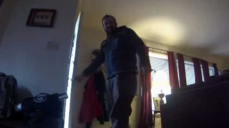 Puso una cámara a su perro