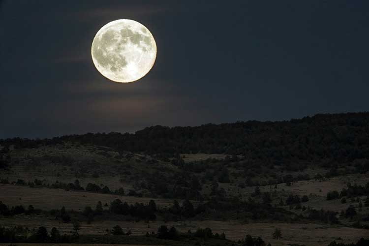 Luna llena: afecta a la tierra más de lo imaginado