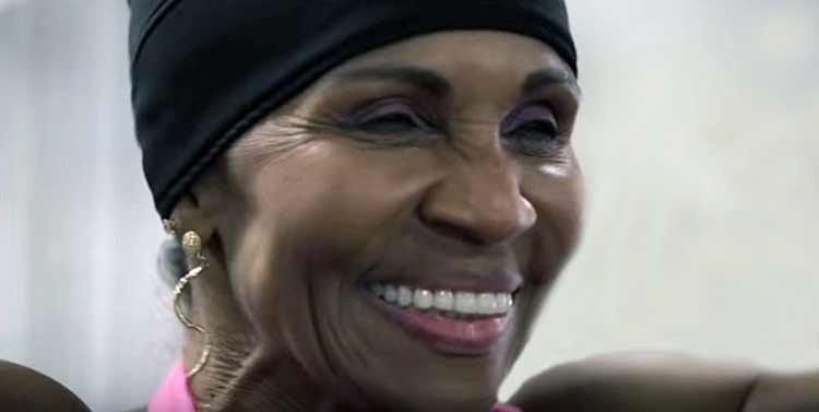 La abuela de 80 años que es fisicoculturista