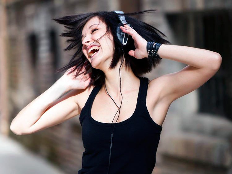 El por qué escuchar música causa escalofríos