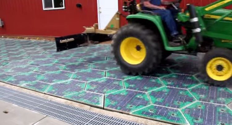 Primera ruta hecha con paneles solares en EE.UU.