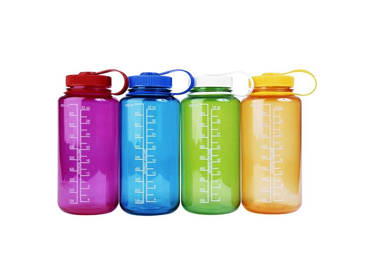 Botella de plástico peor que recipiente para perros