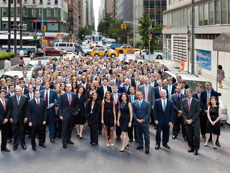 Banco paga la Universidad de hijos de víctimas 9/11