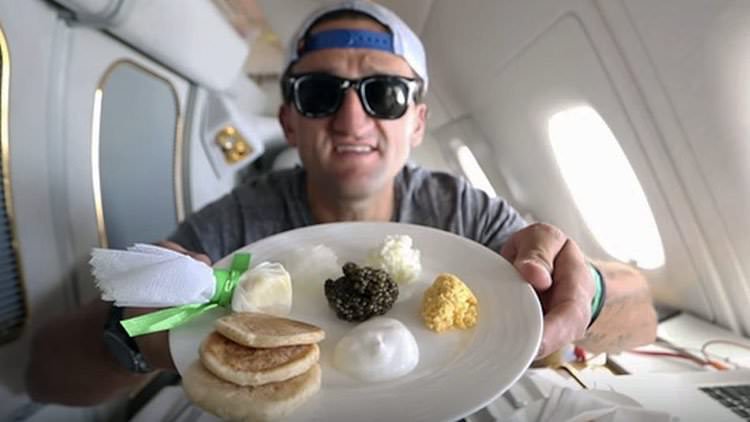 Volar first class hacia Dubai international Airport